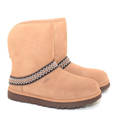 W Classic Short Crescent che U106