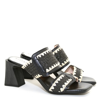 M55 HV253946 Black