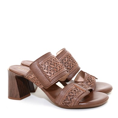 M75 RHV264747 Avellana 