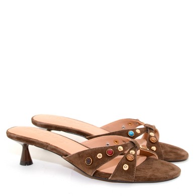 C93 YR6004 Dark Brown